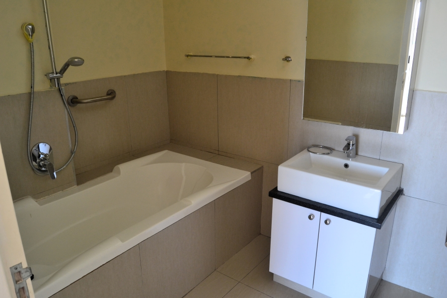 To Let 2 Bedroom Property for Rent in Strand North Western Cape